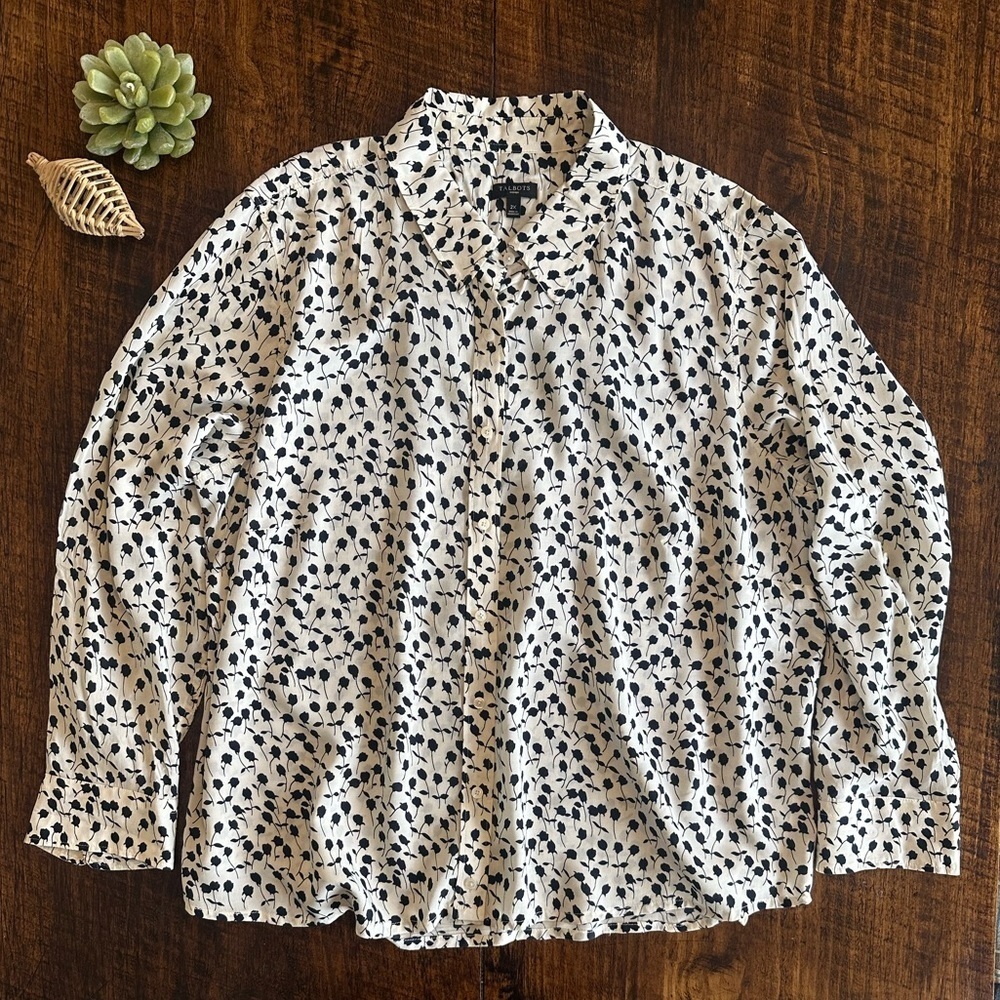 Talbots | Ivory & Black Floral Roll Tab Sleeve Button Down Blouse